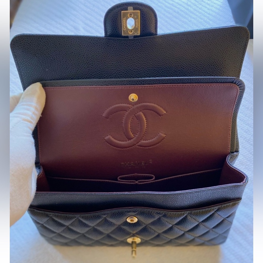 Chanel Classic Double Flap Quilted Caviar Gold-tone Medium Black NEW WITH TAGS - Picture 4 of 16